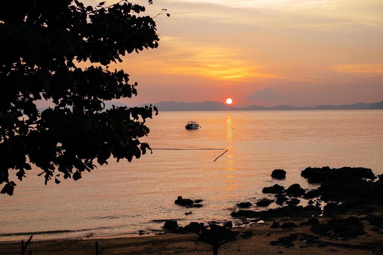 The Pelican Krabi town Εξωτερικό φωτογραφία